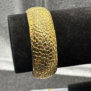 Monet Gold Tone Snake Croc Skin Pebbled Textured Hinged Bangle Bracelet